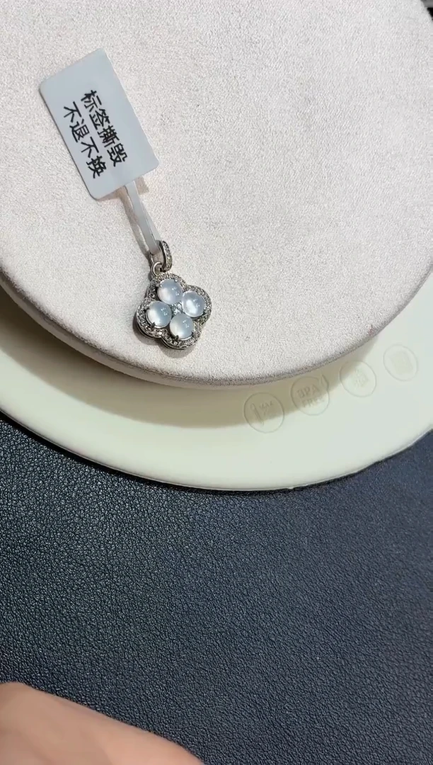 吊坠(不含链)银S925镶嵌翡翠吊坠