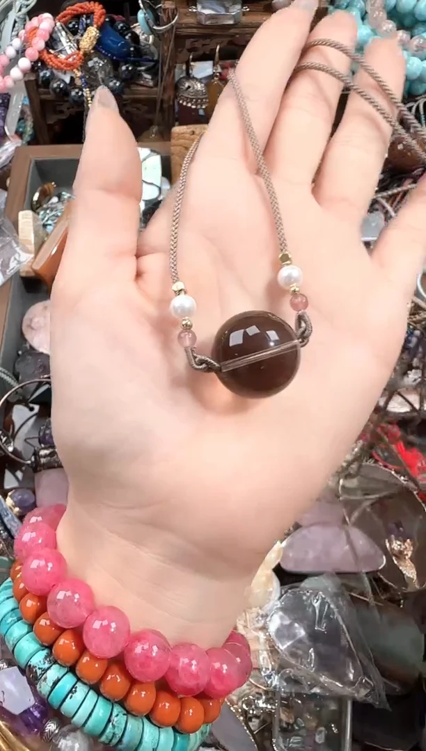 未镶嵌颈饰水晶456465464164654