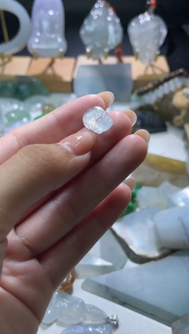 未镶嵌挂件翡翠貔貅