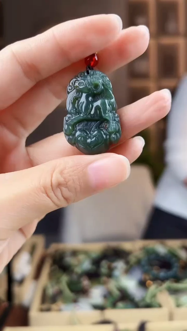 颈饰未镶嵌和田玉拍一发一，多样性发货