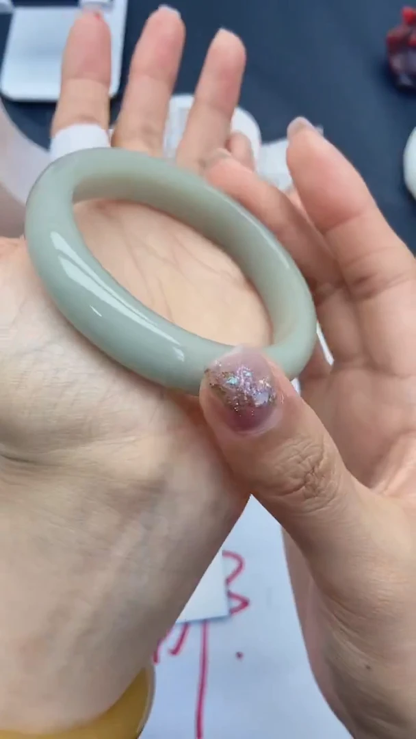 未镶嵌手镯石英质玉A75+56.6