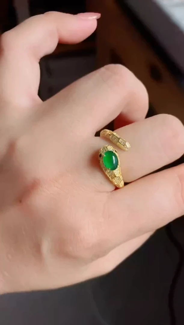 【闪购商品】翡翠戒指银S925镶嵌12112