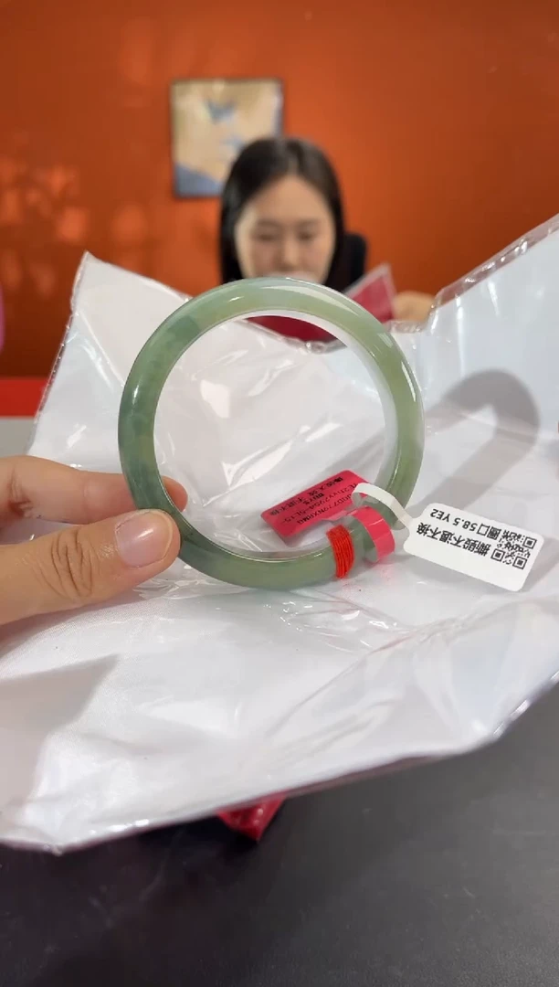 未镶嵌手镯翡翠6   58.7