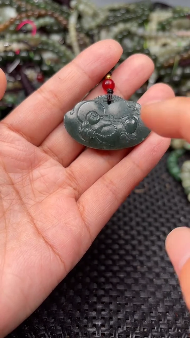 颈饰未镶嵌和田玉1