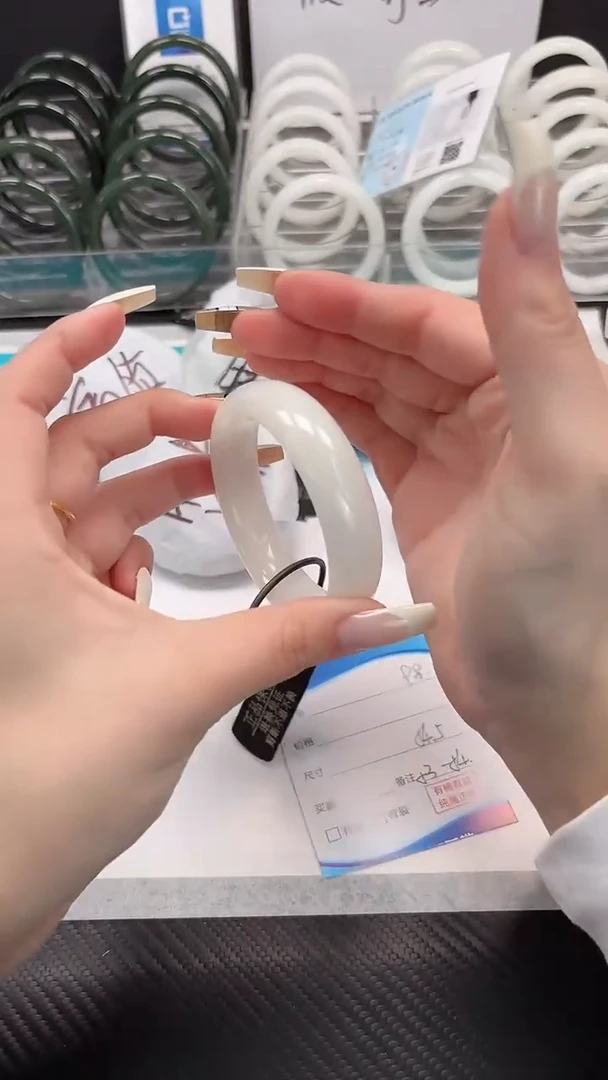 未镶嵌手镯和田玉12.12/98/54-55