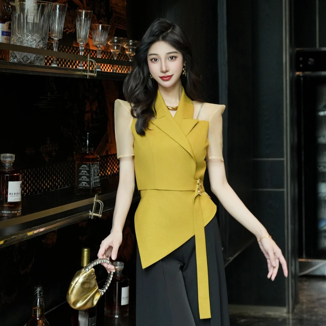 MD进进原创【金色光辉】2025夏季欧若风气质显瘦时尚设计感系带上衣