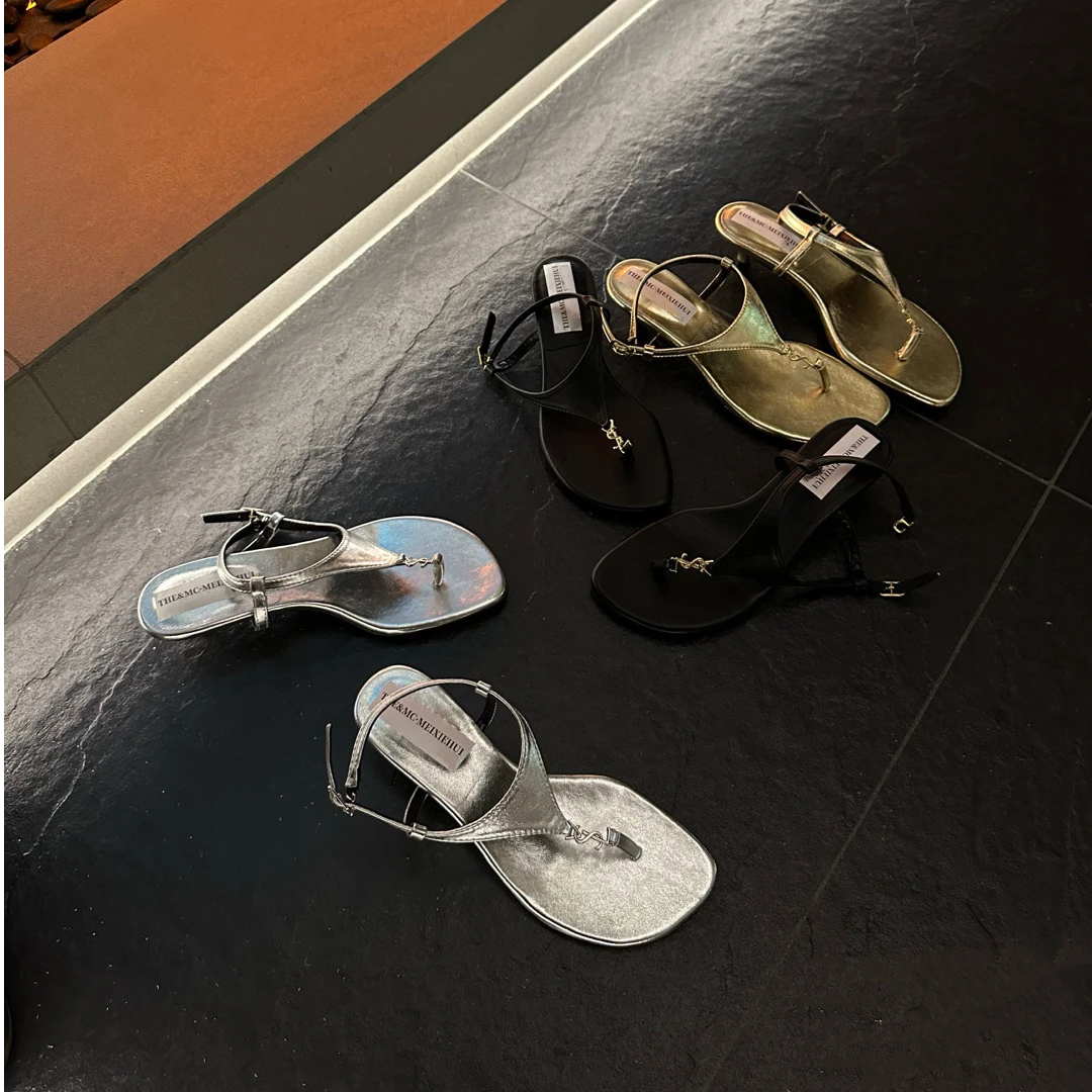 韩系气质圆头金属扣夹趾一字带猫跟凉鞋女夏季新款人字凉鞋5114-6