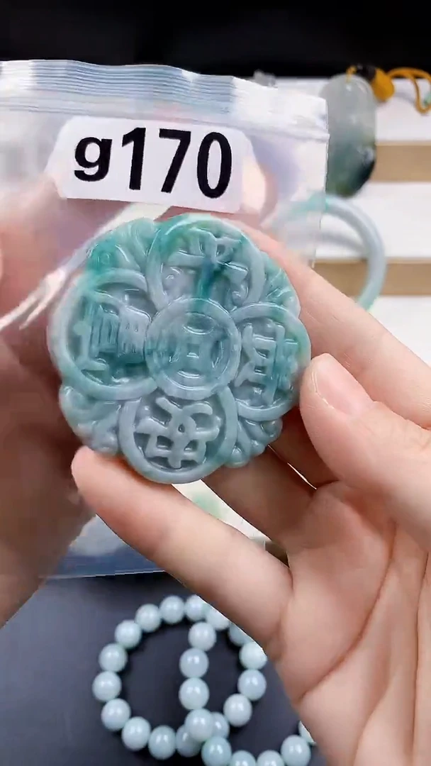 颈饰未镶嵌翡翠天然翡翠吊坠挂件