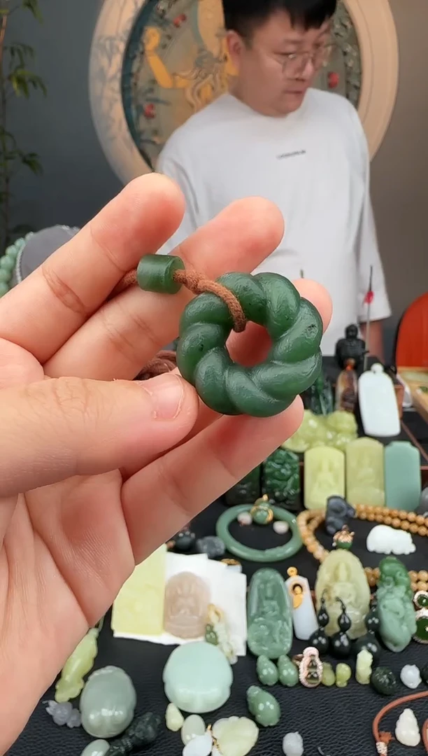 颈饰未镶嵌和田玉和田玉