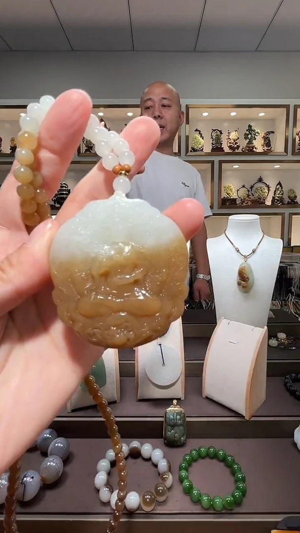 和田玉未镶嵌颈饰苏