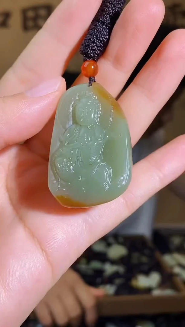 颈饰未镶嵌和田玉1