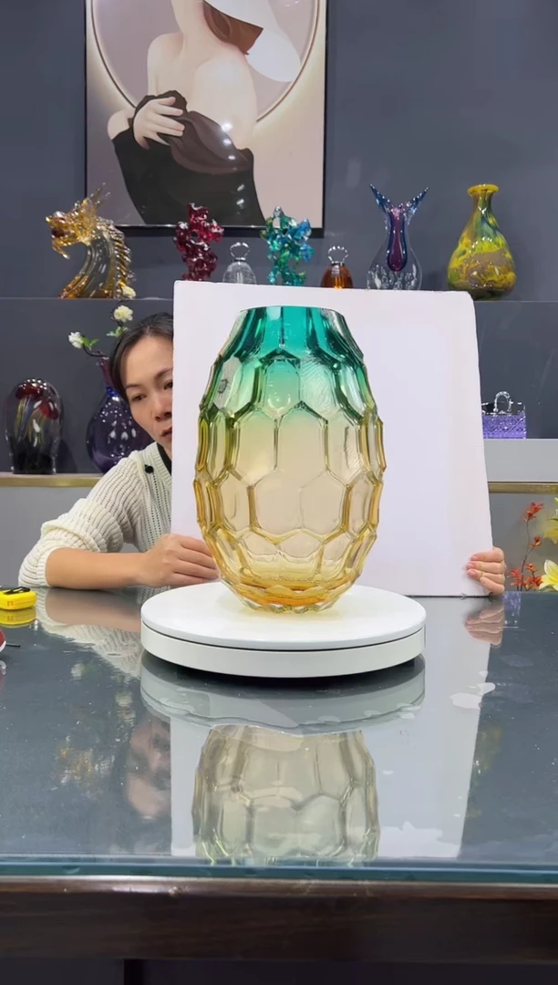 手工艺品琉璃  水晶琉璃花瓶1个