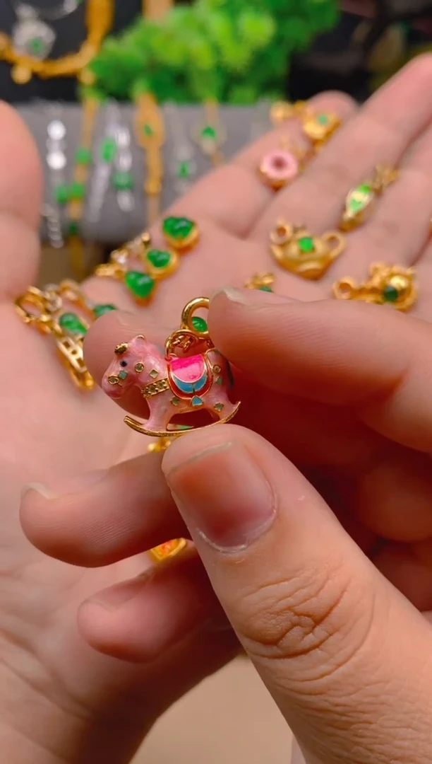 吊坠(不含链)银S925镶嵌翡翠粉色木马