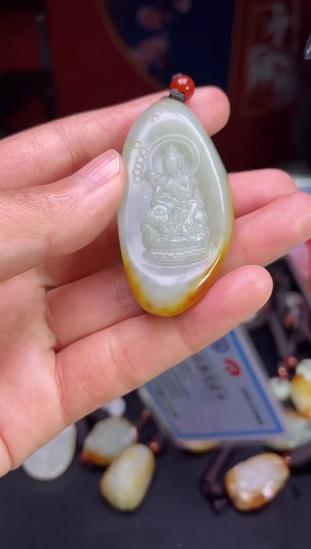 颈饰未镶嵌和田玉1