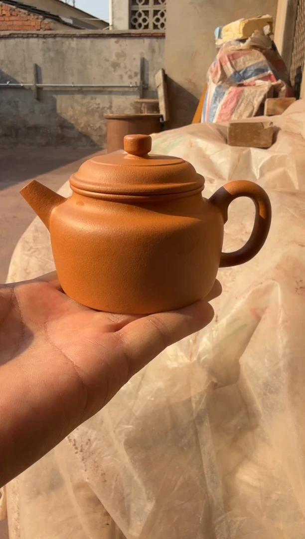 茶壶紫砂200CC黄金段半手微瑕德钟