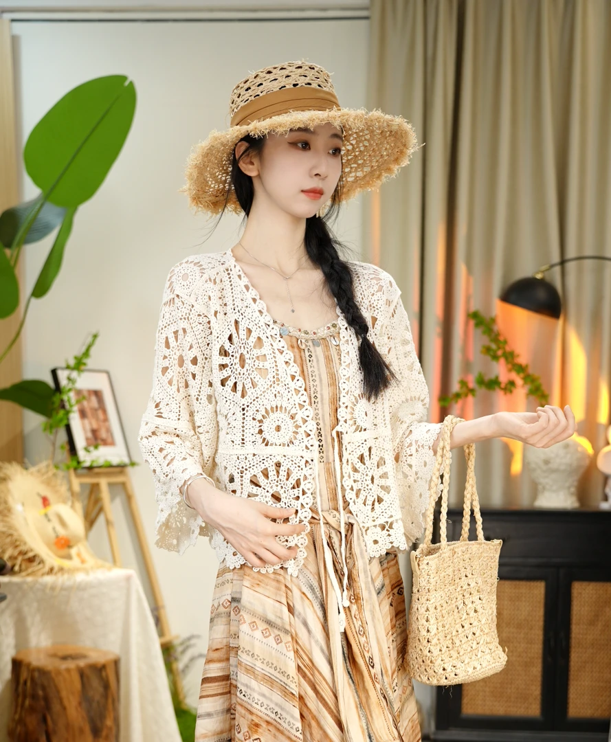 唐乐乐｜白山茶中袖V领外穿防晒衫镂空开衫宽松上衣 BF1068