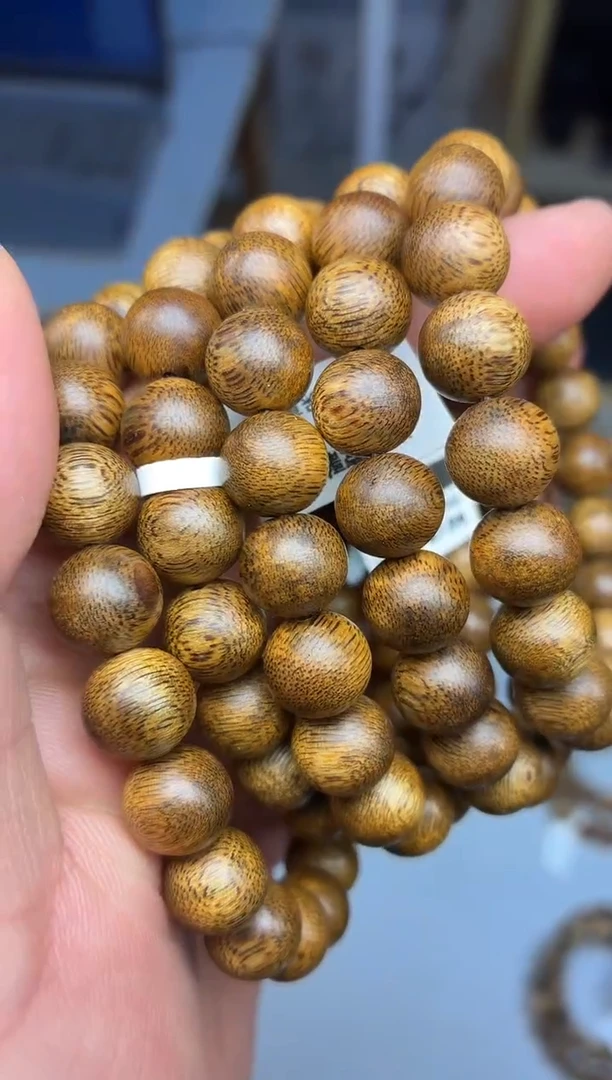 沉香手串 海南莺歌绿圆珠单圈1.1多样性发其一