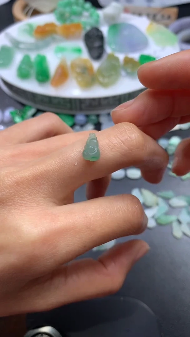 【闪购商品】定制翡翠未镶嵌翡翠