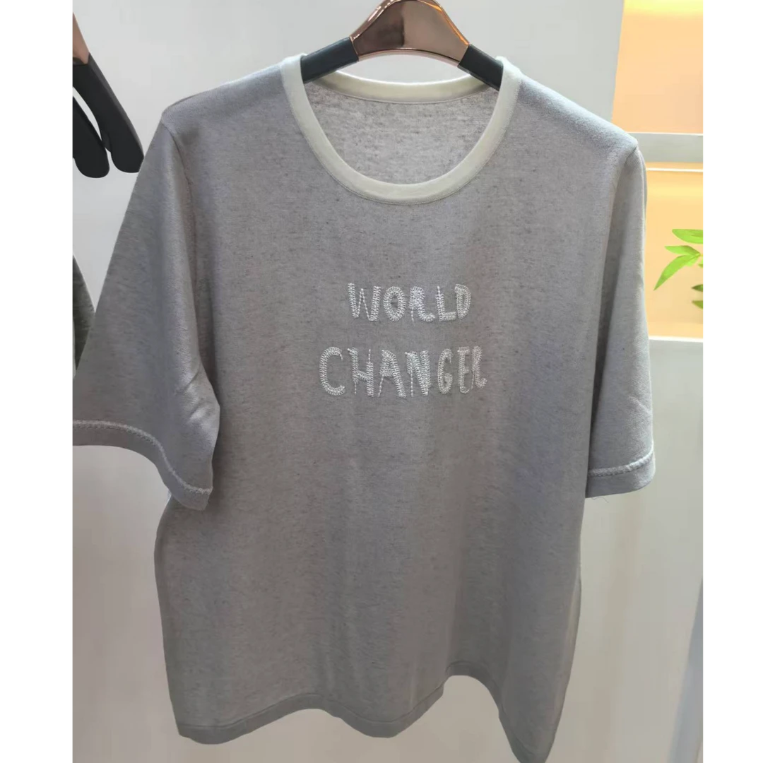 女士夏季上新设计款刺绣短袖潮流时尚气质有型宽松百搭圆领打底衫