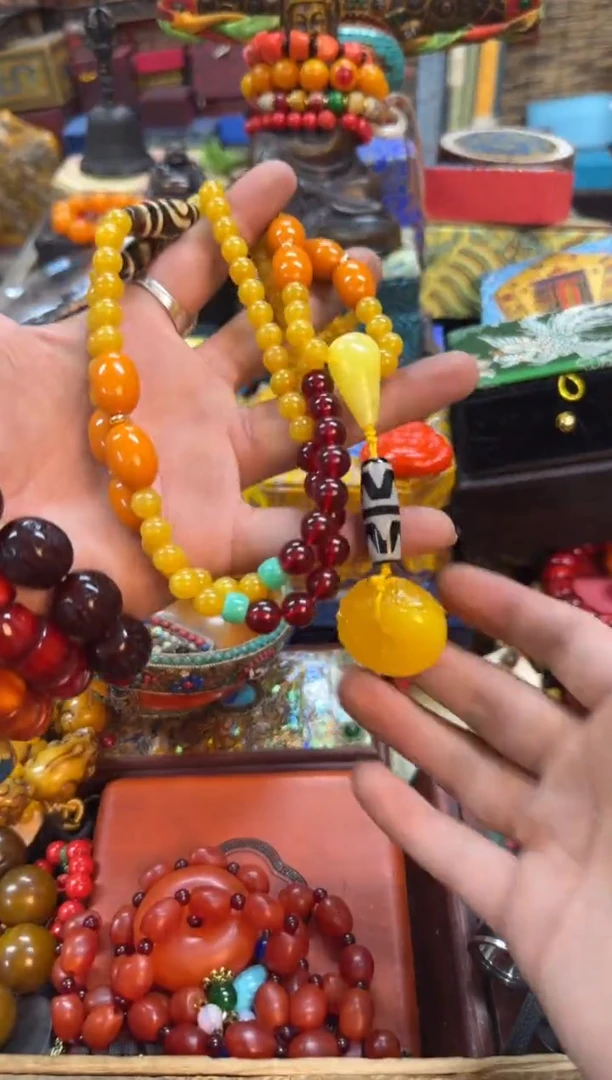 【闪购商品】蜜蜡裸石未镶嵌推荐好物如图所示