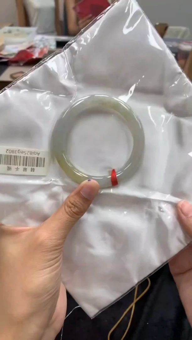 颈饰未镶嵌翡翠未*手镯-2