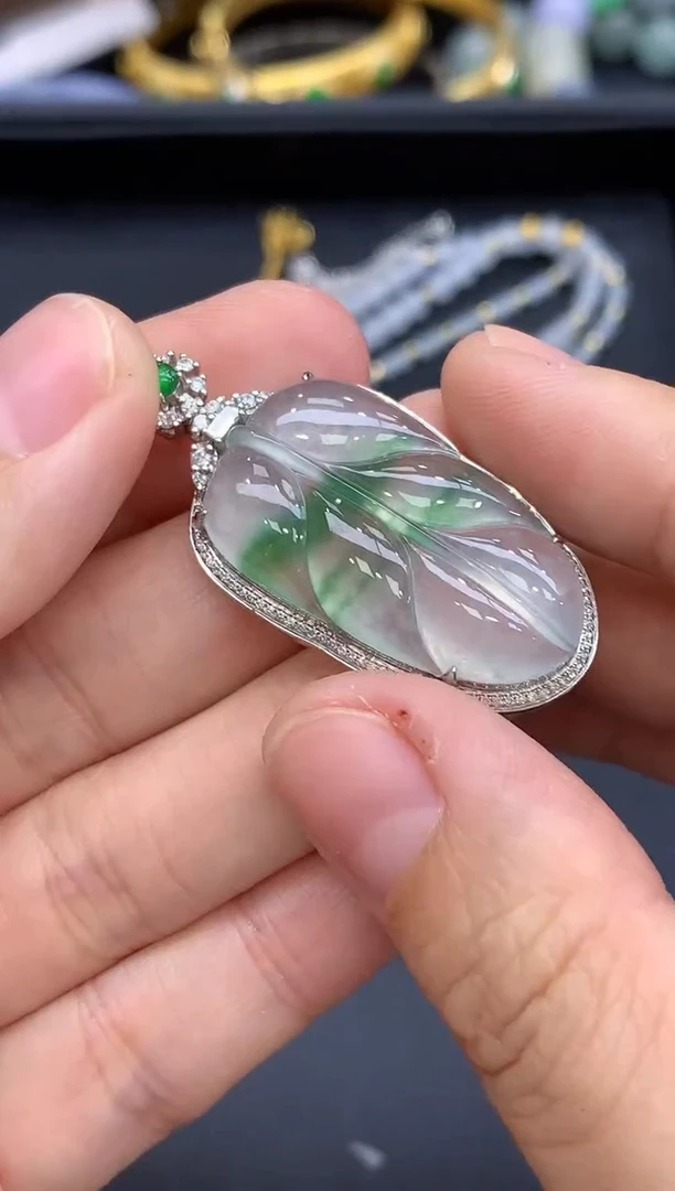 颈饰18K金镶嵌翡翠527-中国好珍宝