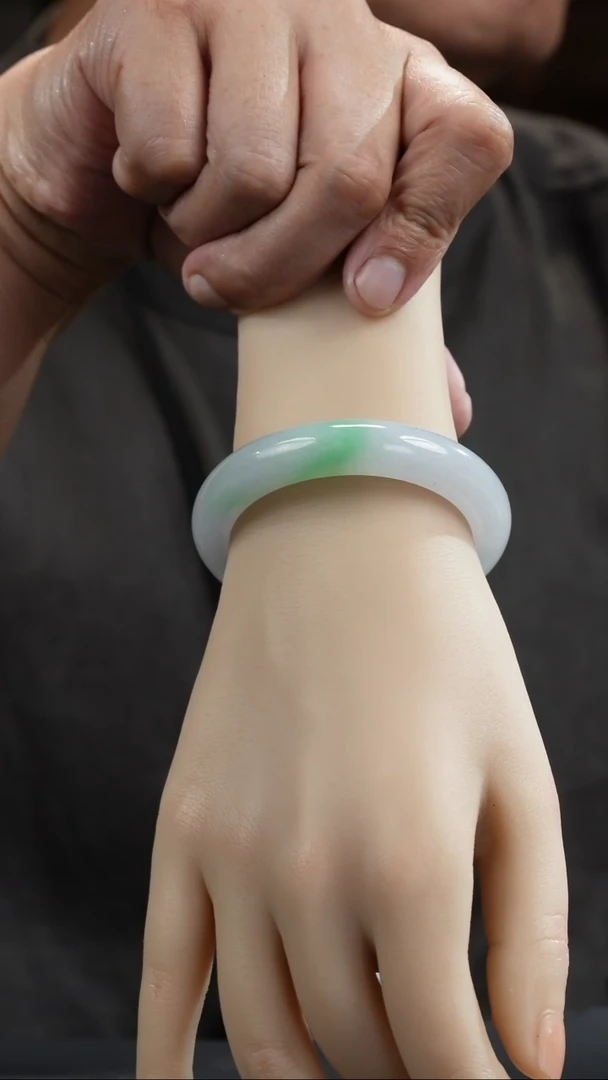 未镶嵌手镯翡翠33·3·