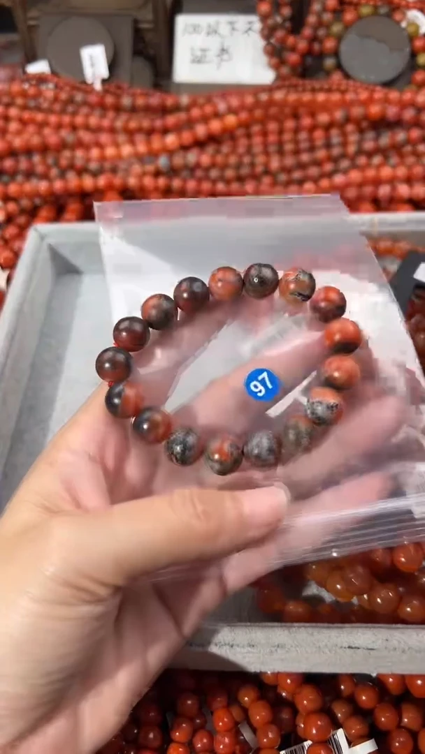 南红玛瑙手串未镶嵌11+