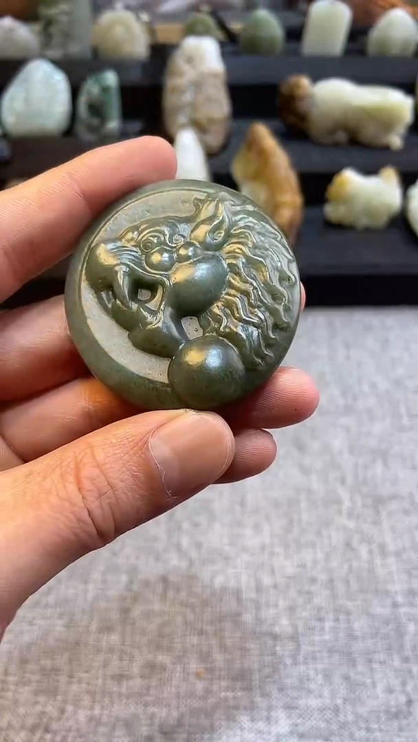 吊坠(不含链)未镶嵌和田玉（碧玉）和田玉且末蓝一夜暴富吊坠