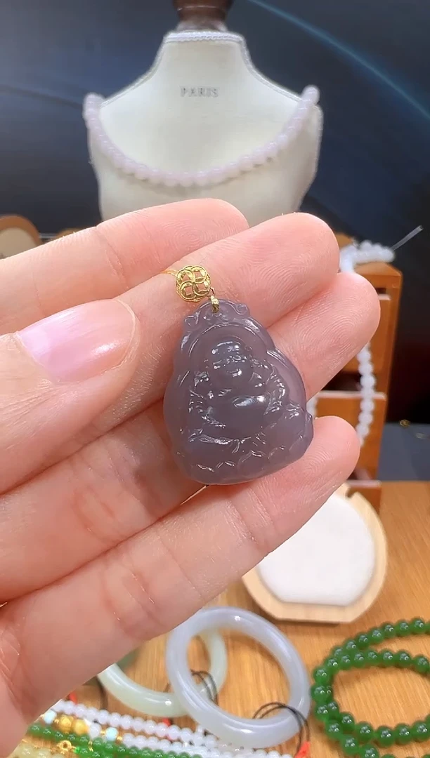 颈饰18K金镶嵌和田玉多样性拍一发一 cg