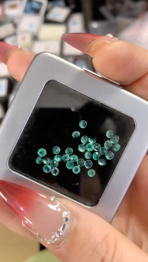 【闪购商品】祖母绿裸石未镶嵌楚楚中古珠宝甄选不退换多样性发一