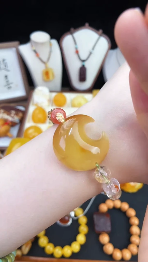 琥珀未镶嵌珠宝奇石柒月