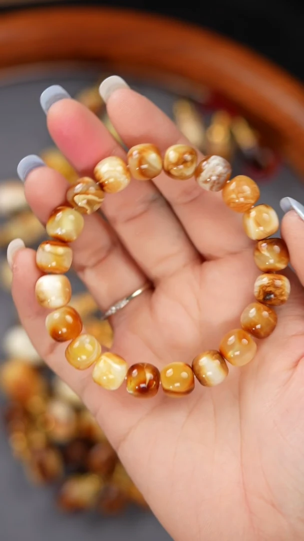 未镶嵌蜜蜡手串10.4mm13.85g