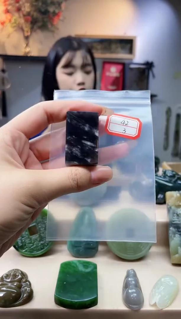 未镶嵌和田玉挂件1