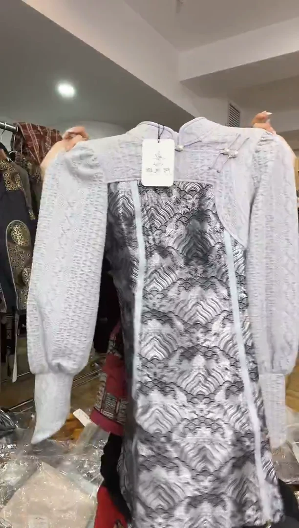 L码        105-115斤 卫衣裙