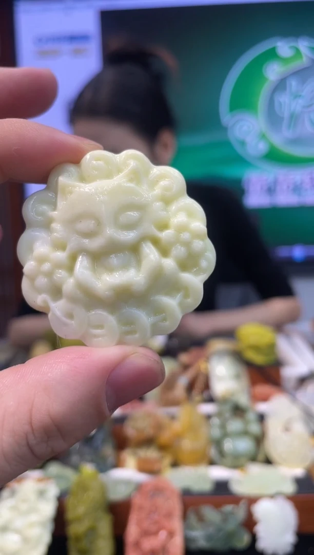 【闪购商品】岫玉吊坠未镶嵌·多样性发货*拍一发一