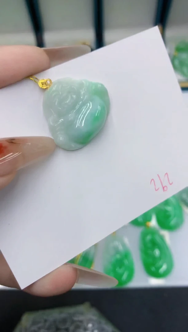 颈饰18K金镶嵌翡翠111111