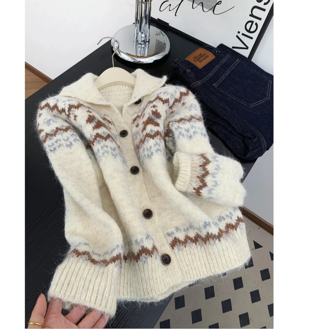 韩系深色系羊驼毛费尔岛提花毛衣女秋冬新款毛绒感厚重保暖外套