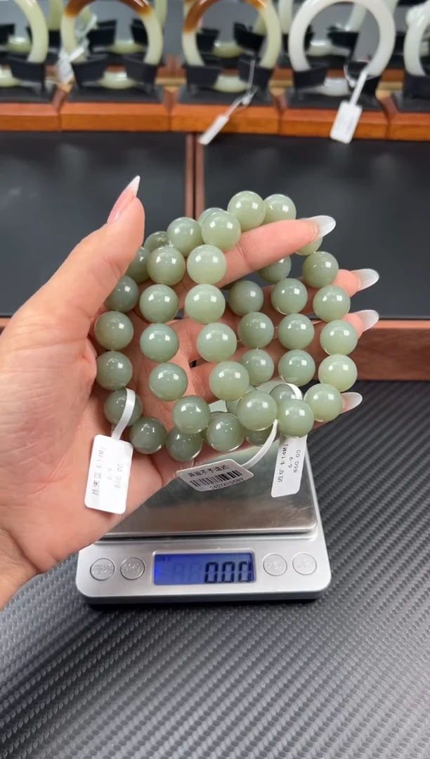未镶嵌手串和田玉且末微色差近矿卡14多样性发货拍一发一M