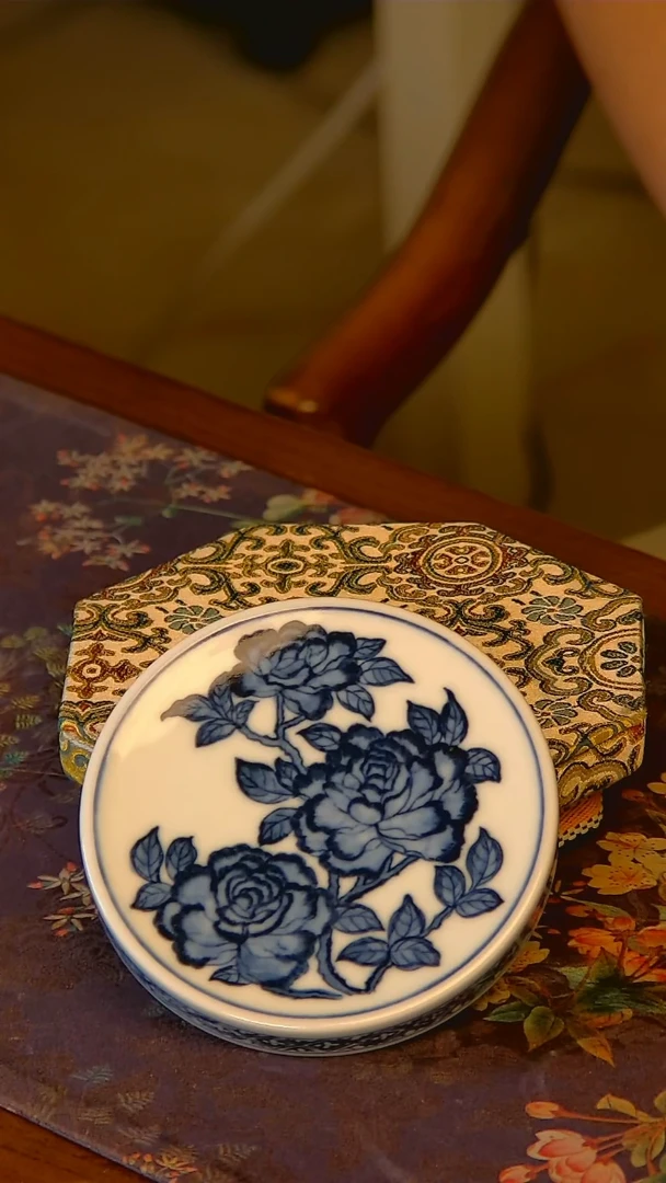 杯手工手绘杯杯很美丽