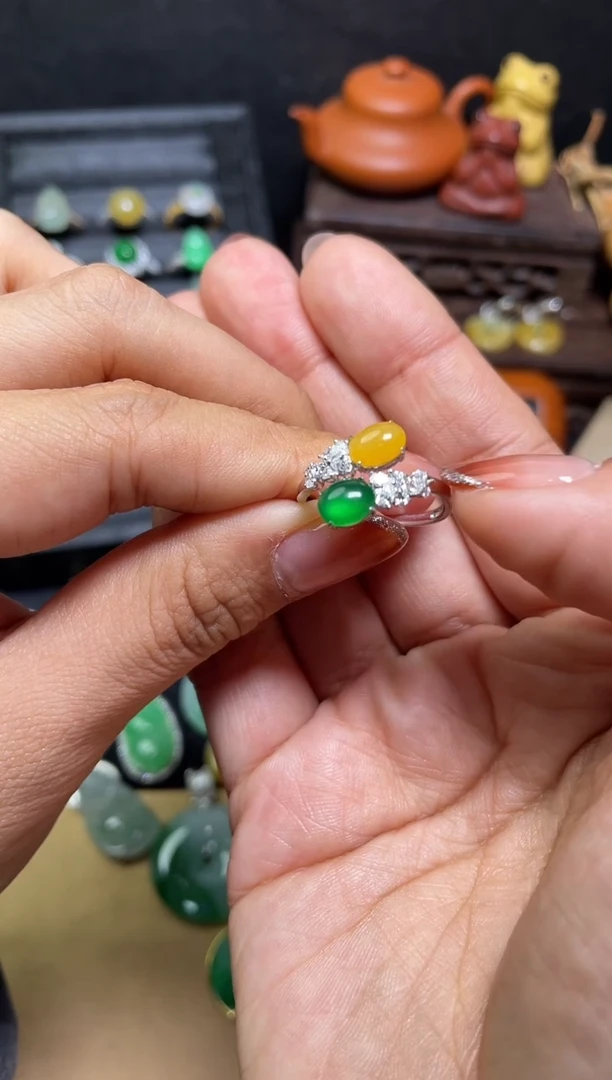 【闪购商品】翡翠戒指18K金镶嵌双生花48小时鉴赏期