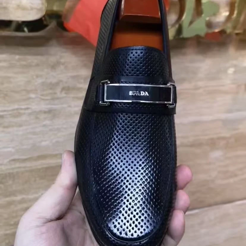 新款高品质全皮面休闲百搭男鞋