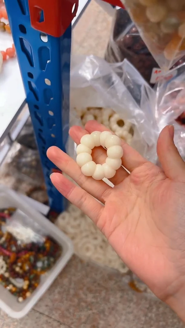 吊坠菩提根/象牙果白色手捻