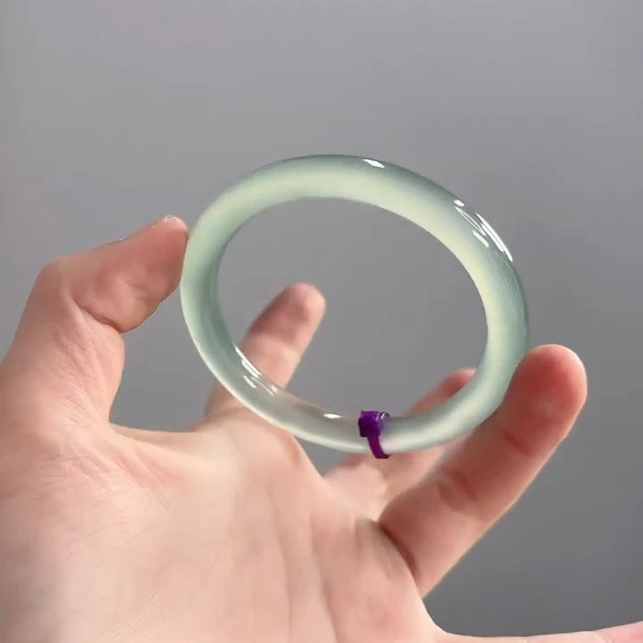 玛瑙玉髓 油青卡8圆条福利款一只发货