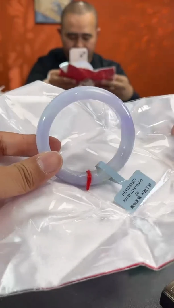 未镶嵌手镯翡翠2