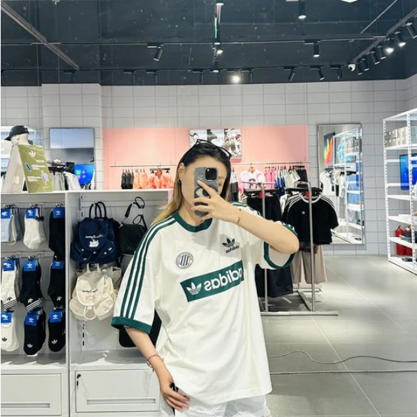 adidas/阿迪达斯三叶草纯棉时尚运动夏季短袖圆领休闲T恤 KC2602