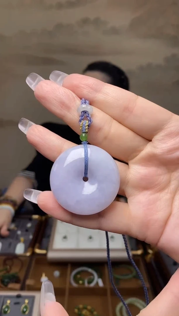 翡翠未镶嵌颈饰G07699