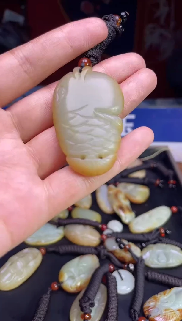 颈饰未镶嵌和田玉123