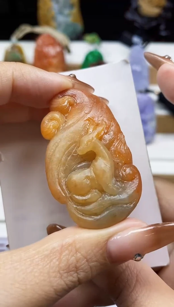 颈饰未镶嵌翡翠1