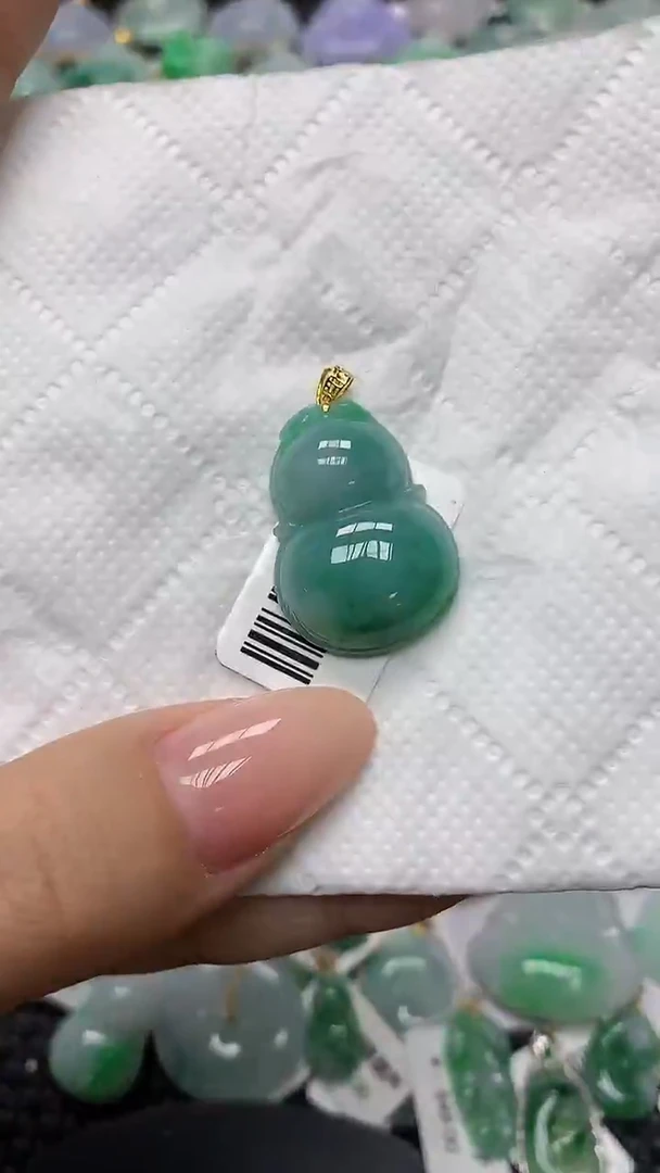 颈饰18K金镶嵌翡翠11111111111